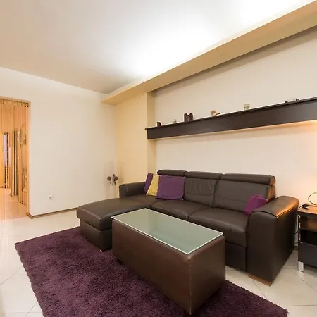 Apartament City