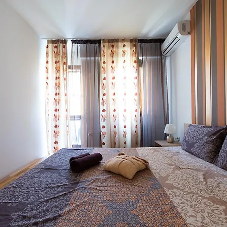 Apartament City *